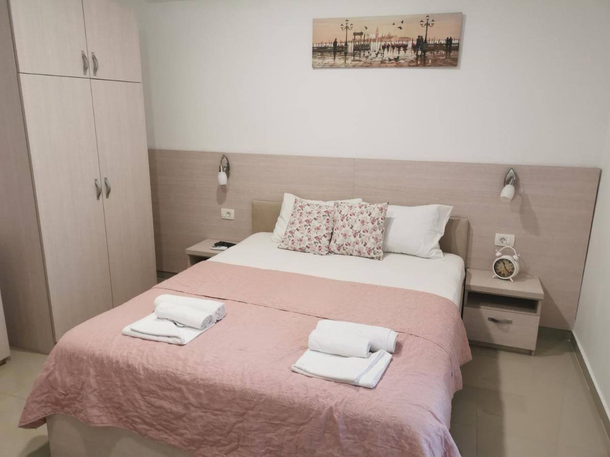 Apartments Familia Budva Luaran gambar