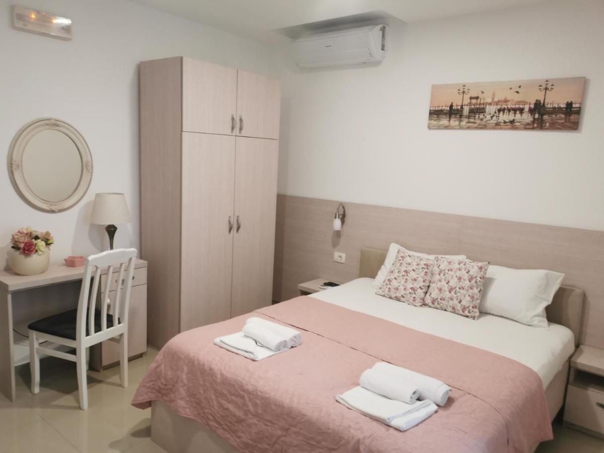 Apartments Familia Budva Luaran gambar