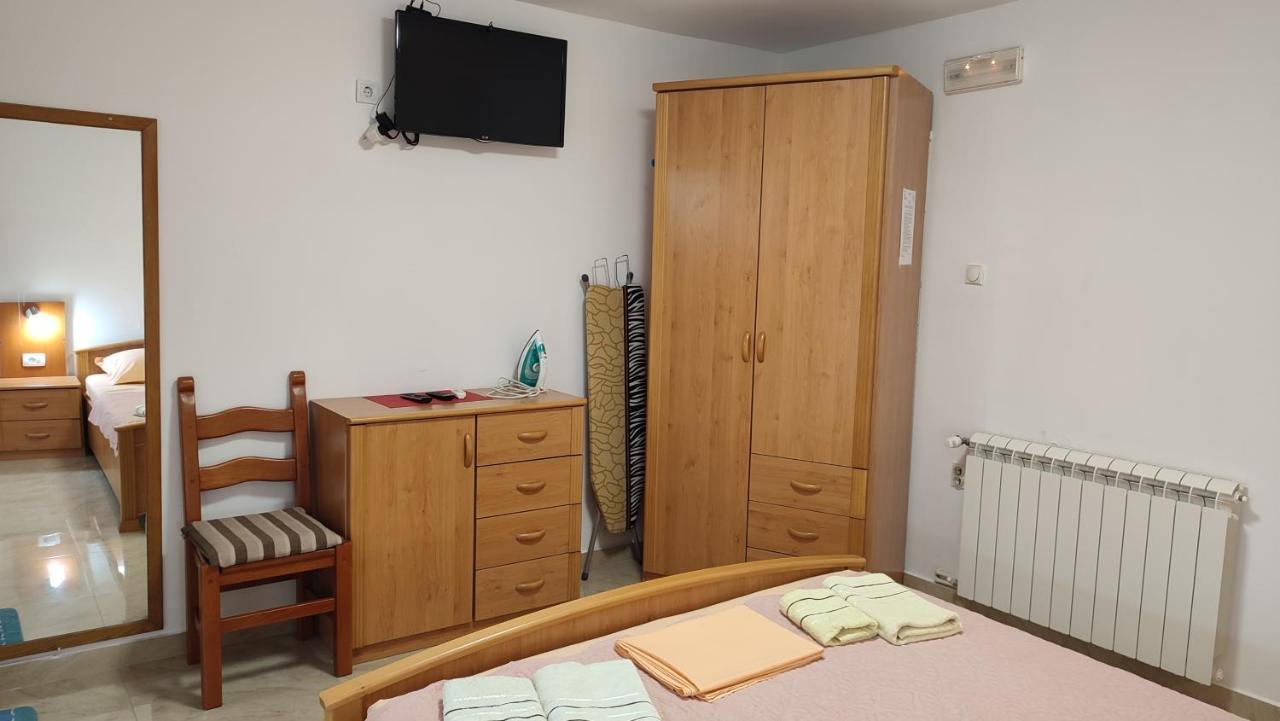 Apartments Familia Budva Luaran gambar