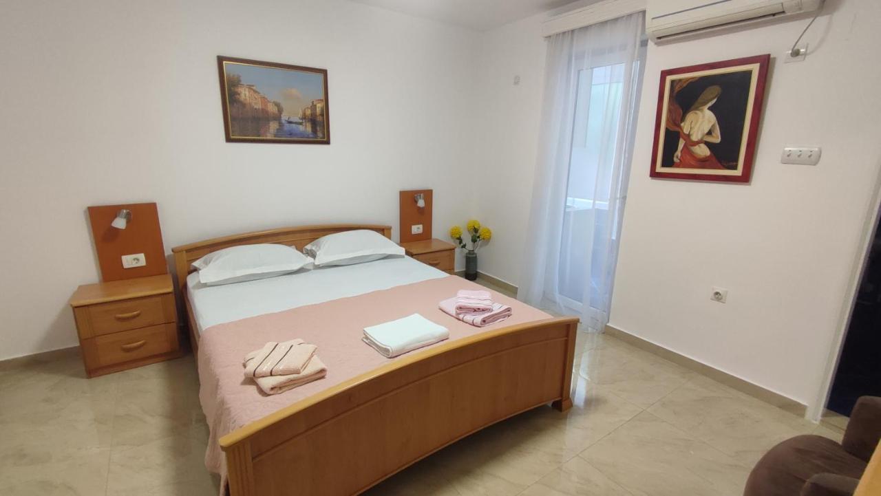 Apartments Familia Budva Luaran gambar