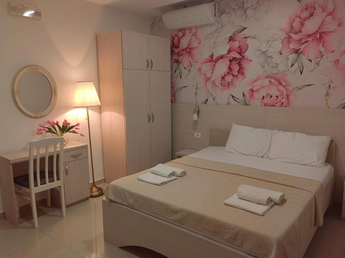 Apartments Familia Budva Luaran gambar