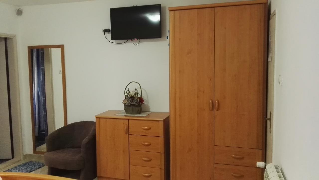 Apartments Familia Budva Luaran gambar