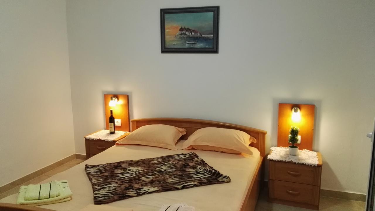 Apartments Familia Budva Luaran gambar