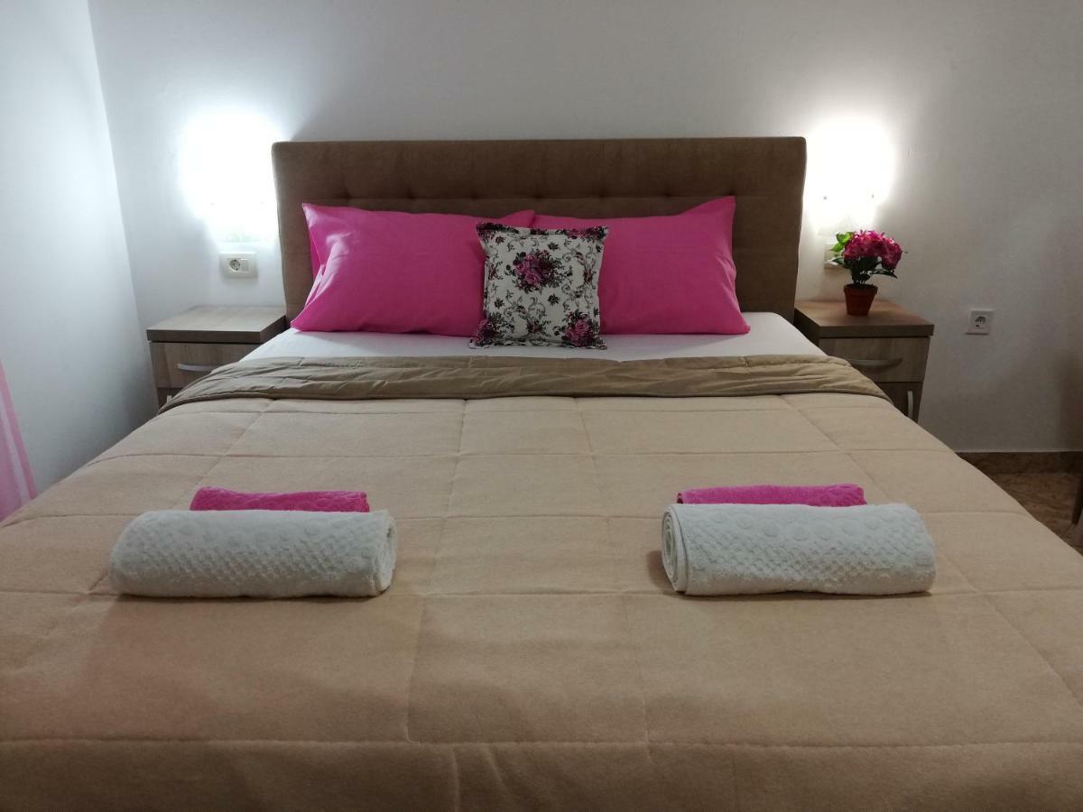 Apartments Familia Budva Luaran gambar