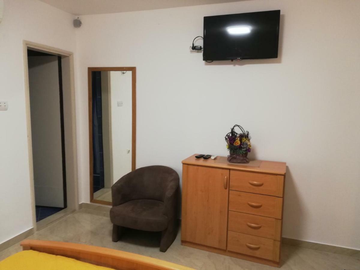 Apartments Familia Budva Luaran gambar
